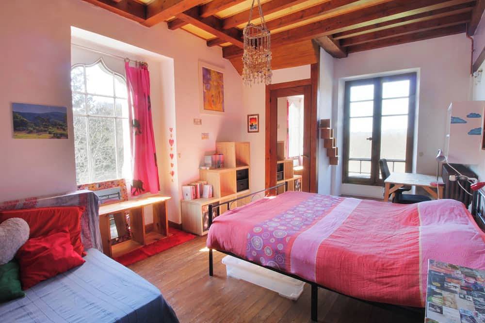 Bohemian holiday home with lake view in Aiguebelette-le-Lac, Chambéry region