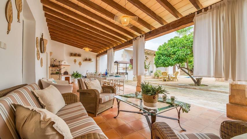 Casa de vacaciones para 10 personas, con jardín además de terraza y piscina - 1