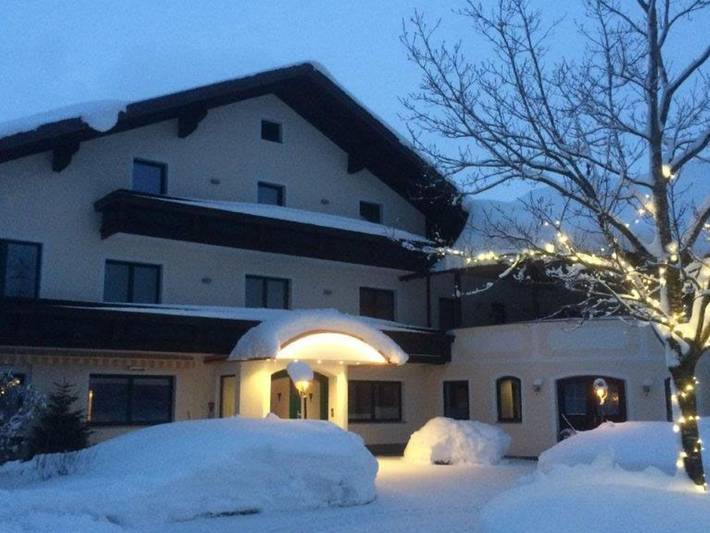 Ferienwohnung für 5 Personen, mit Balkon und Garten sowie Pool und Ausblick in Sankt Lorenz