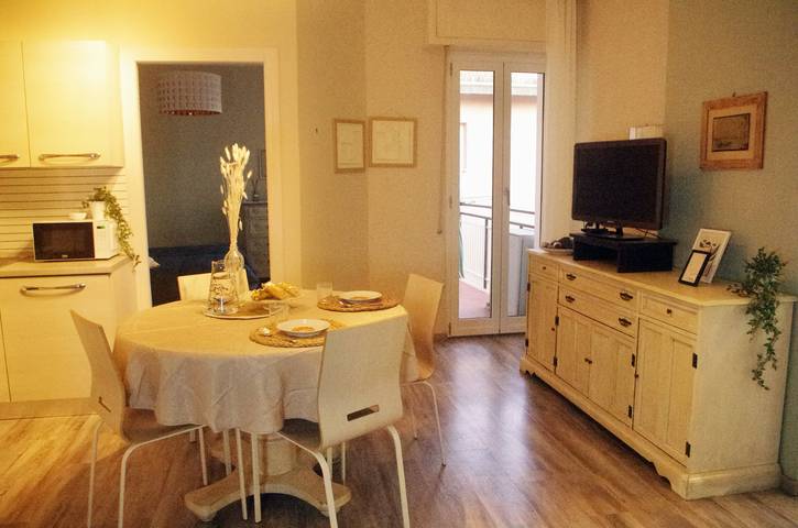 Ferienwohnung für 5 Personen, mit Balkon und Terrasse in Finale Ligure Gemeinde - 3
