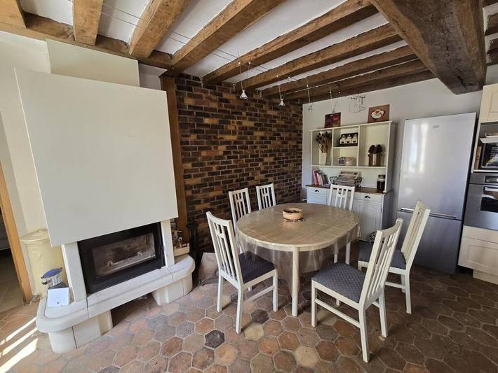 Location de vacances pour 11 personnes, avec terrasse ainsi que jardin et jacuzzi à Vallière - 4