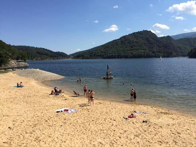 Gîte pour 6 personnes, avec vue et balcon, animaux acceptés à Villefort - 4