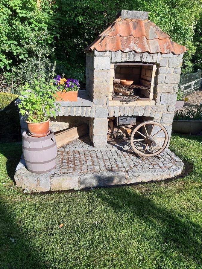 Gîte pour 2 personnes, avec vue ainsi que jardin et terrasse, animaux acceptés à Chimay - 3