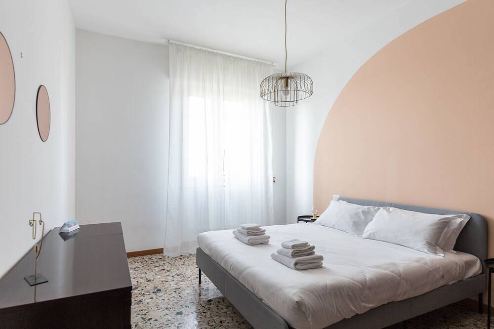 Apartamento entero, Quarnaro 2 - Two Bedroom Apartment, Sleeps 5 in Monza, Brianza