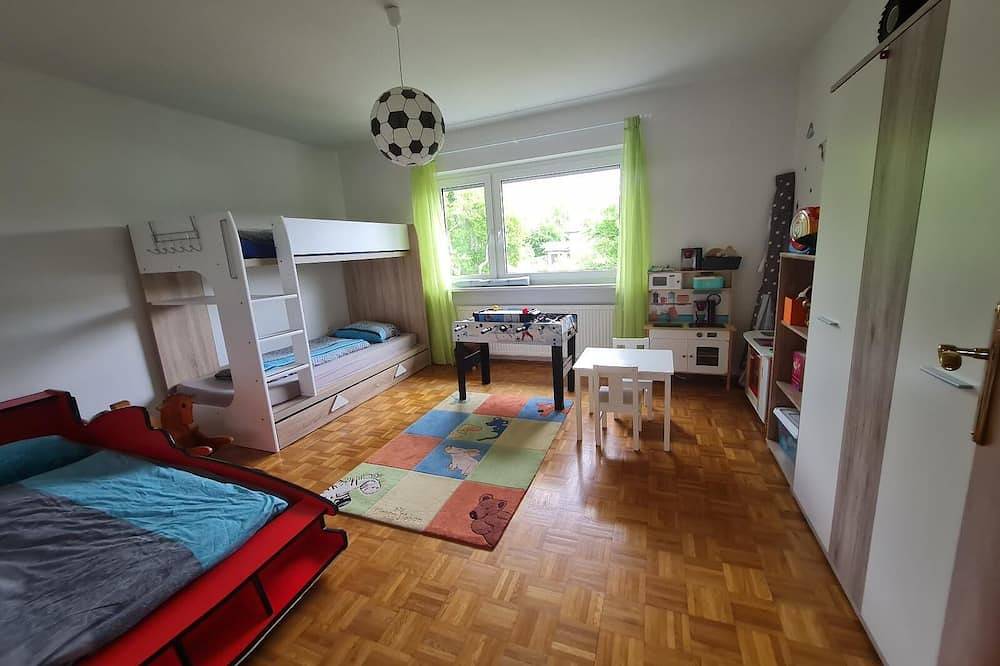 Apartamento inteiro, Vacation apartment for up to 10 people in Frauenau, Baviera Oriental