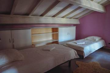 Gîte pour 12 Personnes dans Vallon-Pont-d'Arc, Gorges de l’Ardèche, Photo 2