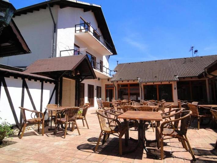 Ganze Wohnung, Hotel Heiderhof by Belvilla Einzelzimmer in Obersteinebach, Flammersfeld und Umgebung