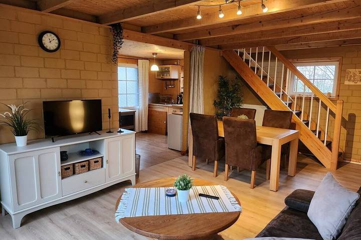 Vakantiehuis voor 4 personen, met terras en tuin in Bunde