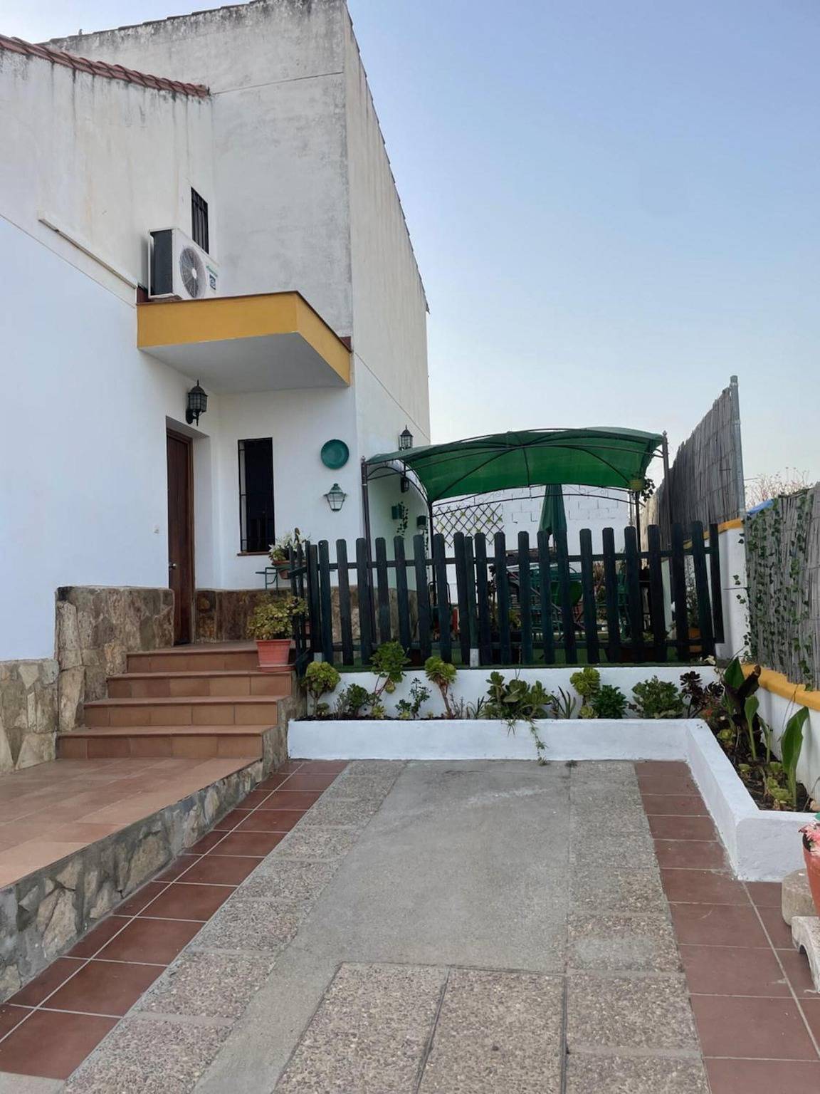 Landhaus 'Vivienda Rural El Ejido' mit Bergblick, Wlan und Klimaanlage in El Real de la Jara, Sierra Morena