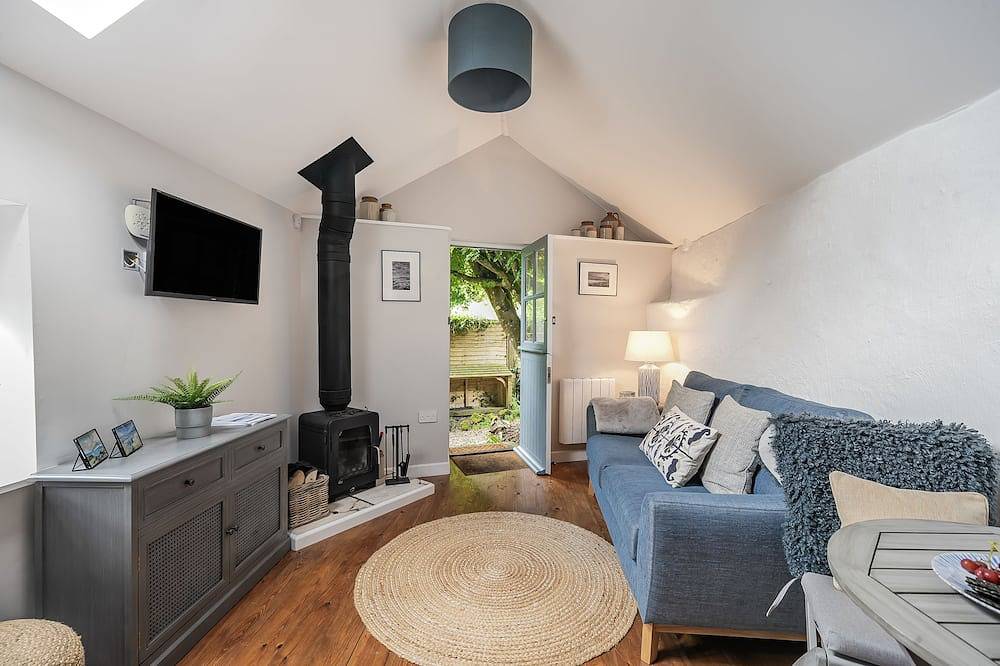 The Old Stables  - sleeps 2 guests  in 1 bedroom in Charmouth, Dorset