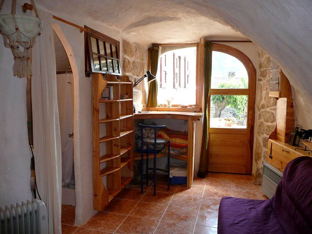 Studio entier, Studio du gîte de la Calade - Gorges du Tarn et de la Jonte in Mostuéjouls, Parc naturel régional des Grands Causses