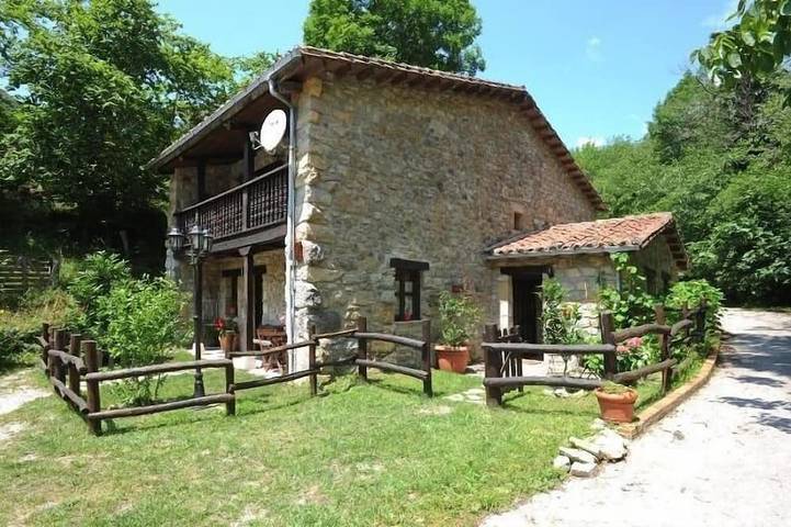 Gîte pour 5 personnes, avec Jardin