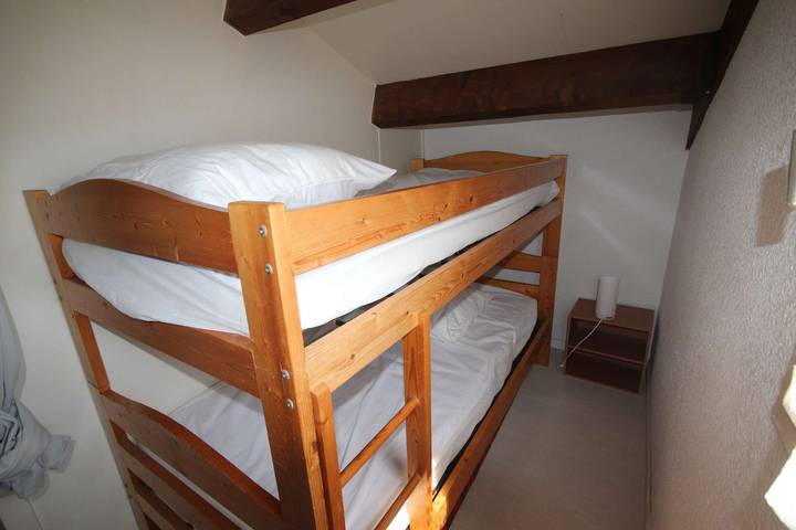 Appartement de vacances entier, Maison T2 cabine 4 couchages, terrasse cloturée, résidence Sun village avec piscine commune, 300m de la plage à Portirag in Portiragnes Plage, Portiragnes
