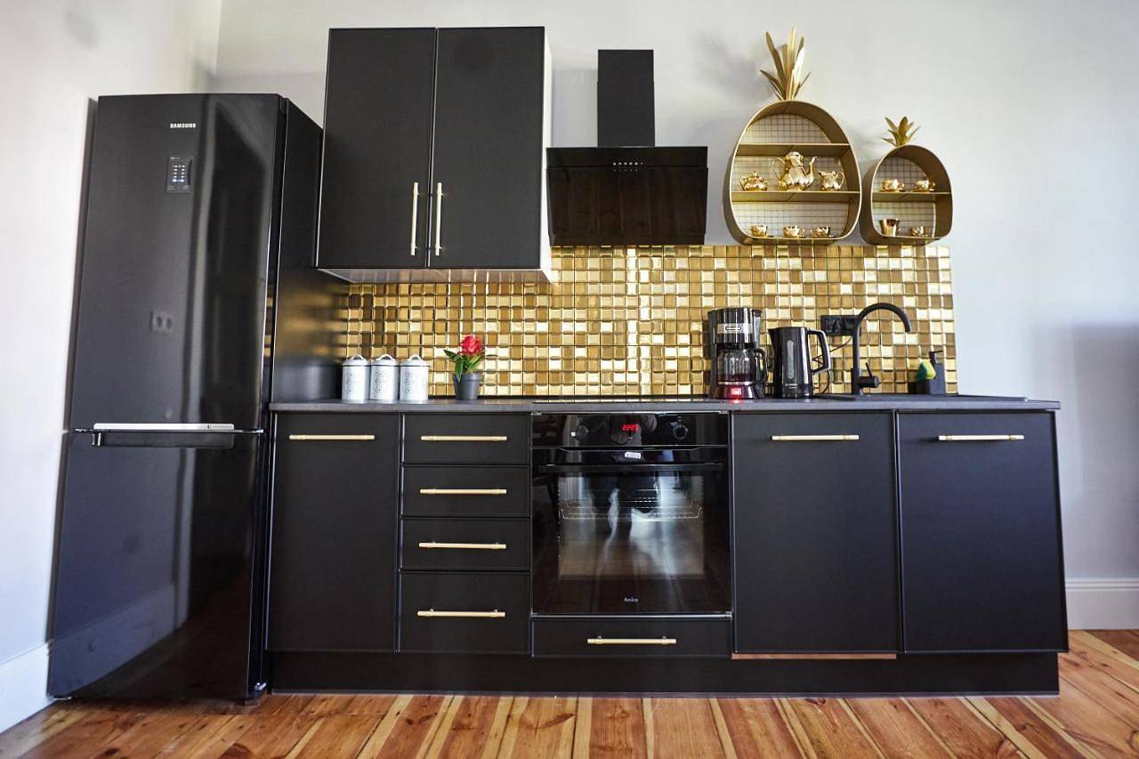 Cały apartament, Three-Bedroom Apartment in Chorzów, Śląsk