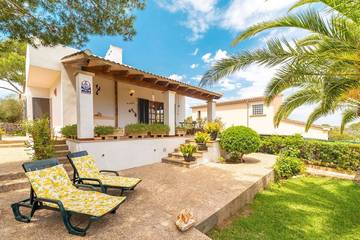 Finca für 5 Personen, mit Garten in Cala Llombards
