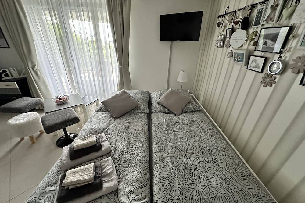 Apartamento inteiro, Romantisches Studio Inmitten von Weinbergen in Laufen-Uhwiesen, Cantão de Zurique