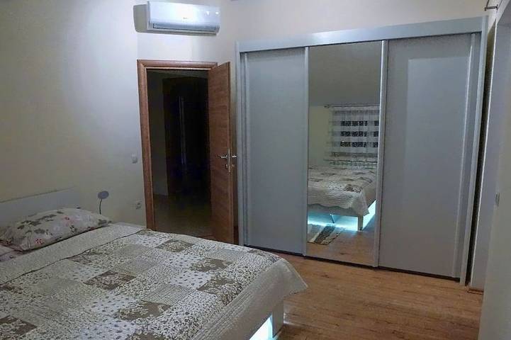 Ganze Wohnung, Apartman Selci**** befindet sich im Familienhause mit privatem Aussenpool in Rijeka, Primorje-Gorski Kotar