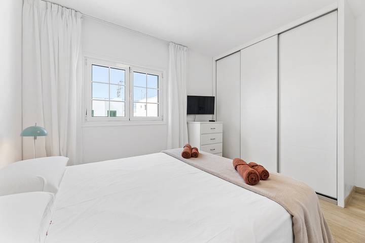 Cordel 18 - Villas Lanzarote - VipVipVillas in Playa Honda, San Bartolomé