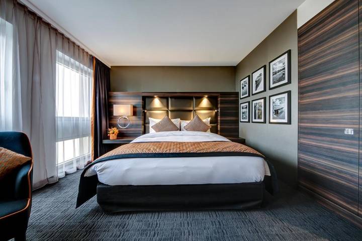 Hôtel pour 2 personnes, avec terrasse, animaux acceptés à Neuchâtel - 4