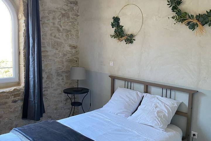 Gîte pour 8 personnes, avec piscine et terrasse à Saint-Paulet-de-Caisson - 4