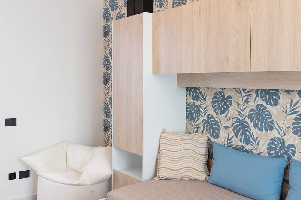Entire apartment, Exclusive Guest House - Fiera Milano Rho in Rho, Milan Province
