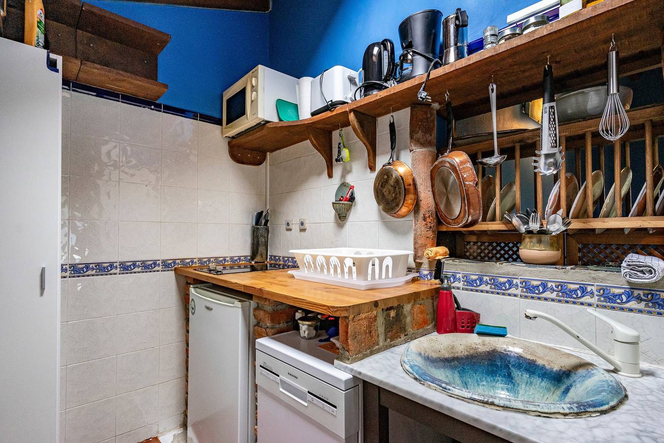 Ganzes Studio, Einzimmerapartment 'Suite Galería' mit privater Terrasse, privatem Garten und Wi-Fi in Argüeru, Villaviciosa