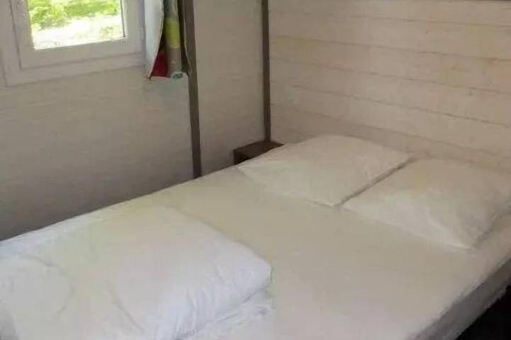 Gîte pour 4 personnes, avec bassin pour enfant ainsi que piscine et terrasse, animaux acceptés à Sainte-Reine-de-Bretagne - 2