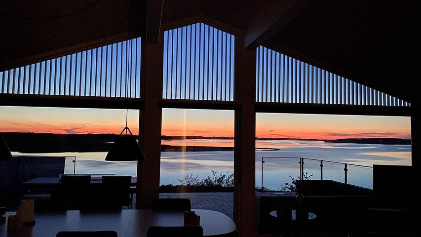 Ferieudlejning for 8 personer, med terrasse og jacuzzi i Hjarbæk