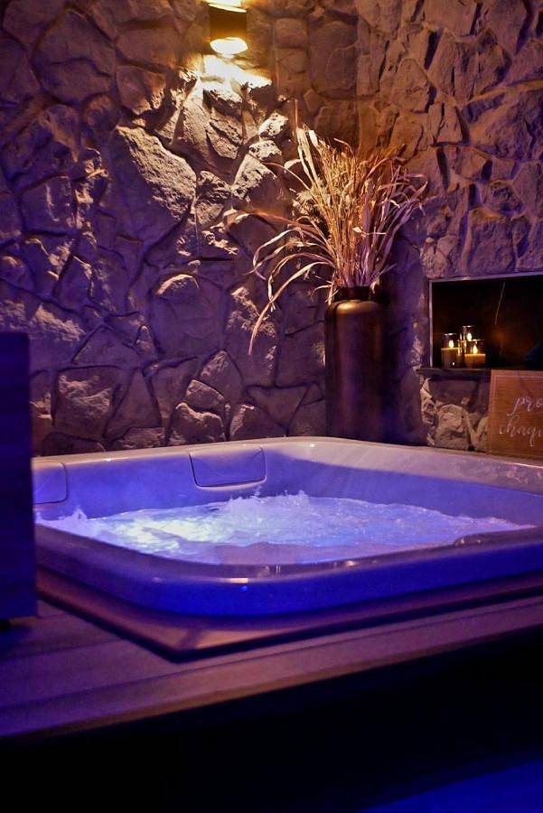 Location de vacances pour 2 personnes, avec jacuzzi et jardin dans Harre - 2