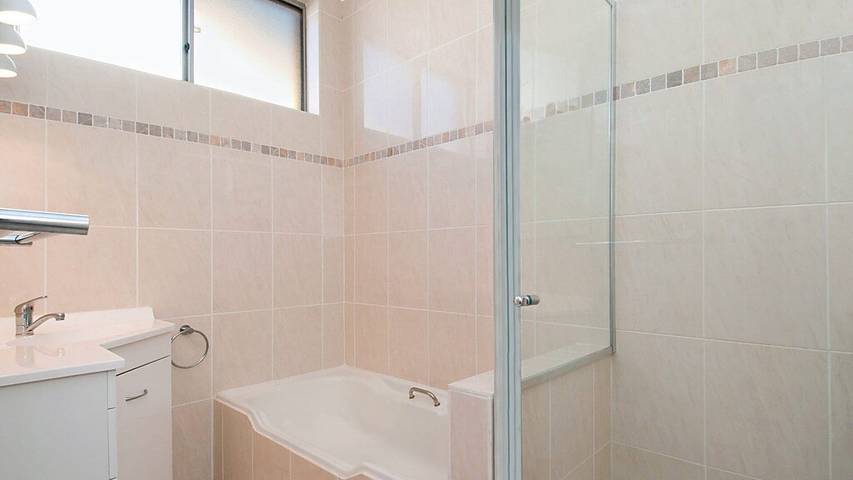 Holiday home for 9 people, with balcony, with pets in Central Coast (NSW)