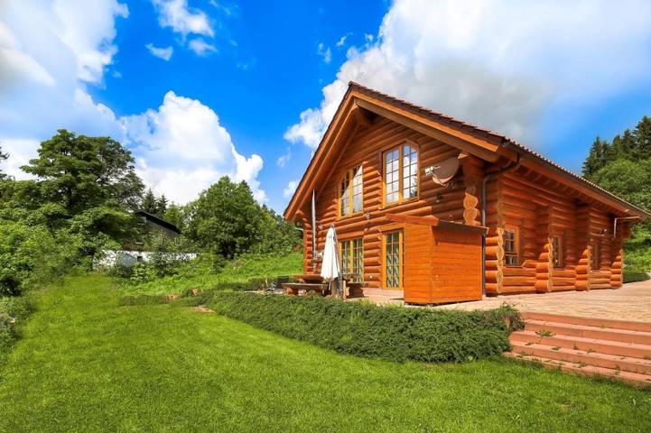 Ferienhaus für 14 Personen, mit Whirlpool und Sauna sowie Garten, kinderfreundlich in Feldberg - 3