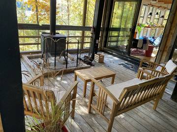 Glamping for 8 Guests in Val-des-Monts, Quebec, Picture 1