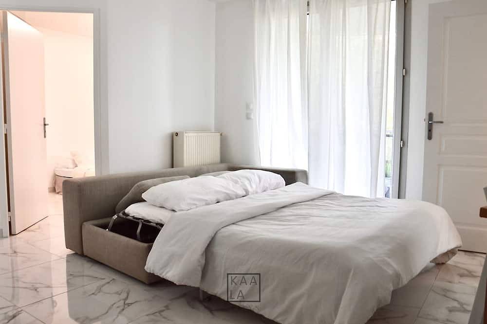 Entire apartment, Riverside apt | 2 bdr |Disney + Paris | Parking | Balcony in Lognes, Seine-et-Marne