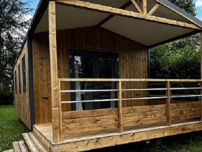 Mobil home pour 6 personnes, avec terrasse, animaux acceptés