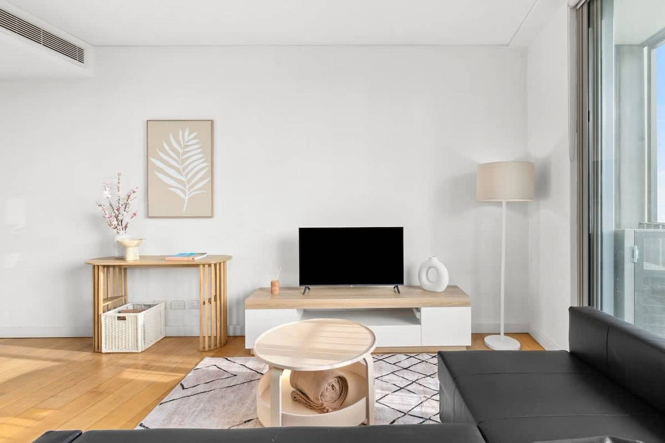 Ganze Wohnung, Central peaceful 1 bedroom with balcony   aircon in Haymarket (Sydney), Sydney