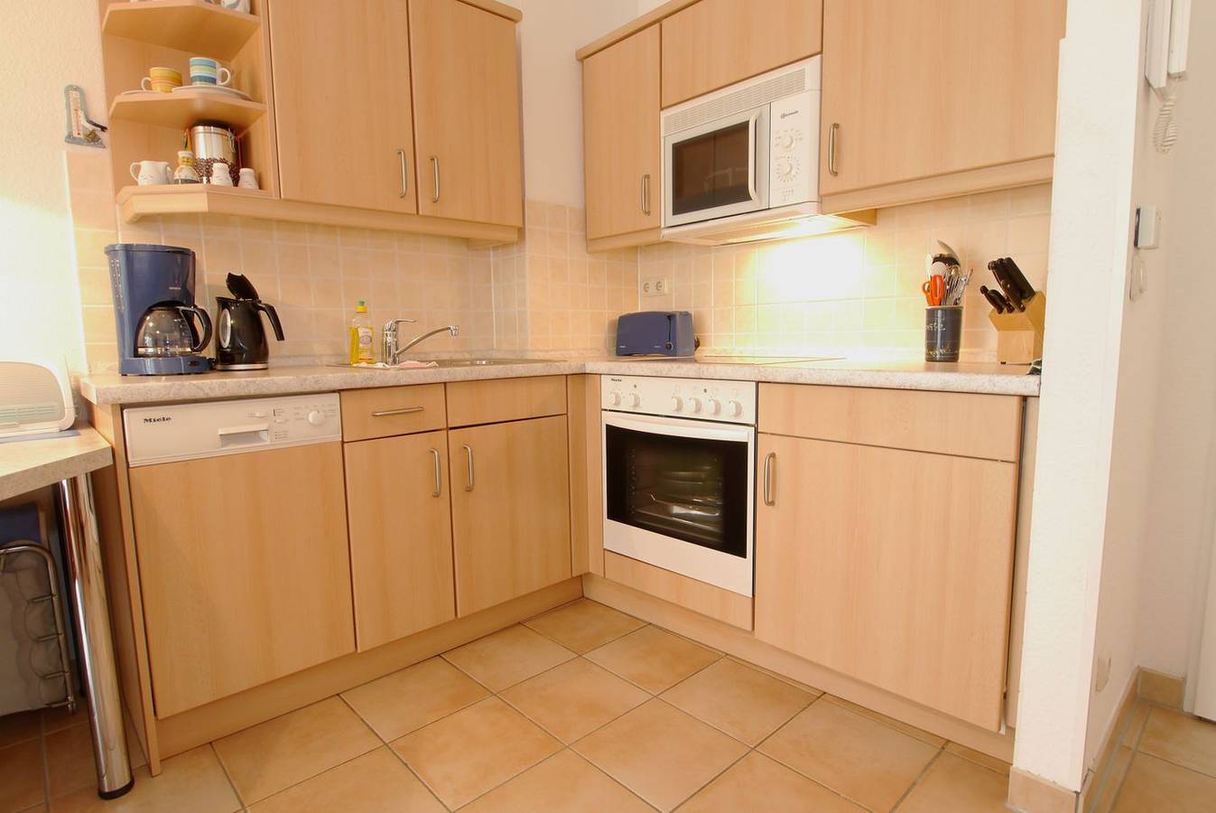 Apartamento entero, Komfortable Ferienwohnung in erster Reihe am Strand von Zingst mit Terrasse in Ostseebad Zingst, Zingst