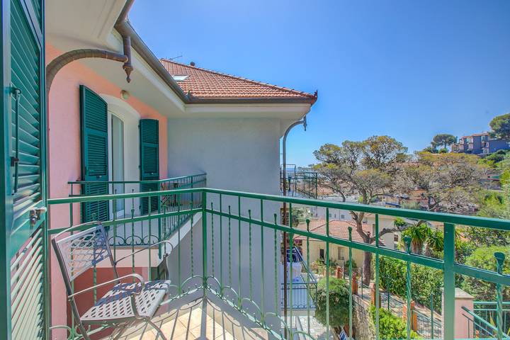 Appartamento intero, Seaview Pool Retreat - T26 in Andora, Riviera di Ponente