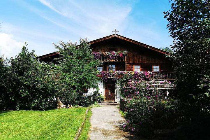 Bauernhof für 8 Personen, mit Pool und Garten sowie Balkon in Saalfelden