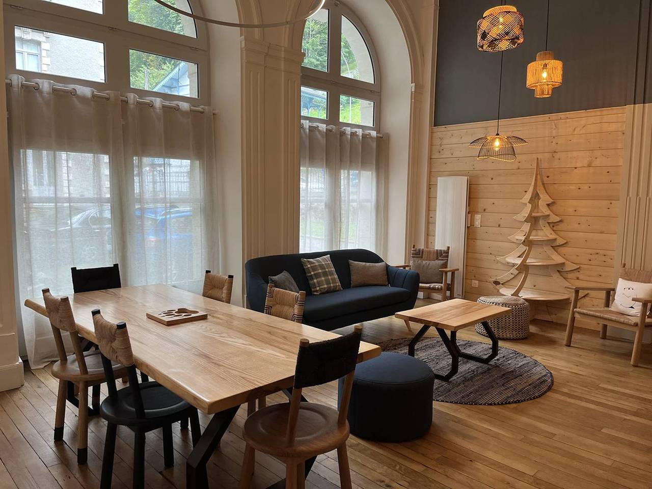 Ganze Wohnung, Luxus-Wohnung 113m² im Stadtzentrum, Süd-exponiert, 4 Schlafzimmer, für 6-8 Personen in Cauterets, Nationalpark Pyrenäen