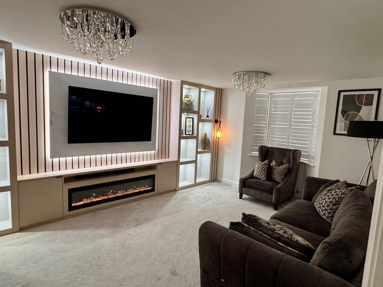 Luxurious Majestic 4 Bedroom- Free Parking in Swanscombe and Greenhithe, Dartford