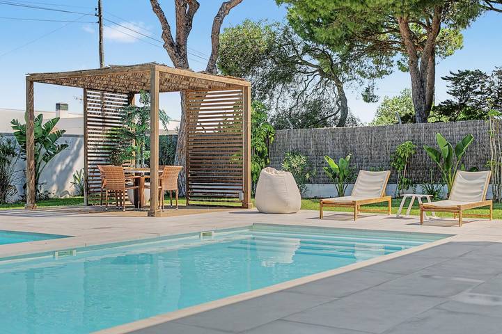 Casa Robert en Conil con piscina, jacuzzi, jardín y Wi-Fi in Conil de la Frontera, Costa de la Luz