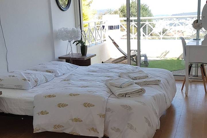 Location de vacances pour 14 personnes, avec terrasse et jardin à Falicon - 3