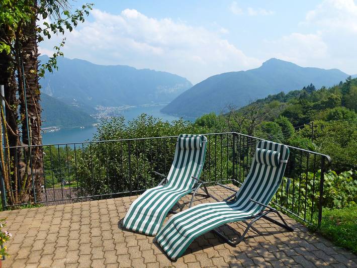 Ferienwohnung für 3 Personen, mit Ausblick und Seeblick sowie Terrasse in Lugano - 2