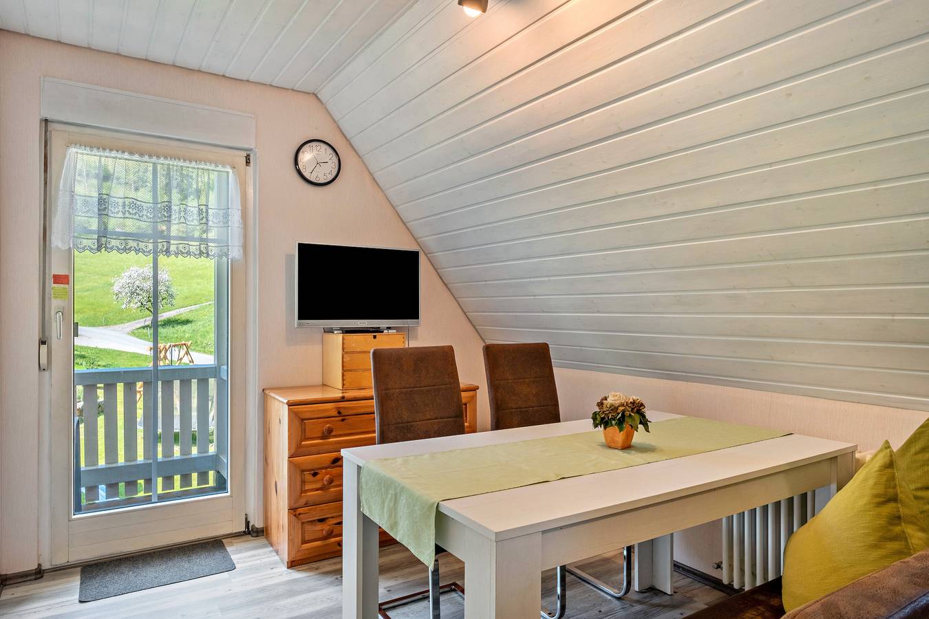 Ganze Wohnung, Ferienwohnung '2, 45qm' mit Bergblick, Gemeinschaftsterrasse und Wi-Fi in Oberwolfach, Mittlerer Schwarzwald