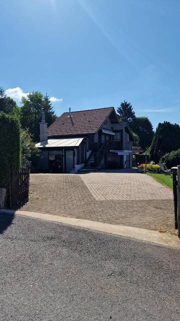Maison de campagne pour 9 personnes, avec jardin et sauna ainsi que piscine et jacuzzi à Laveline-du-Houx