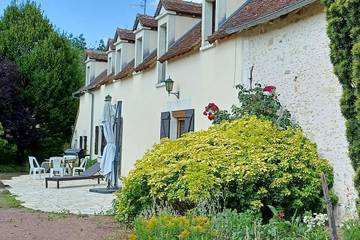 Gîte pour 4 personnes, avec vue et jardin, adapté aux familles à La Vernelle