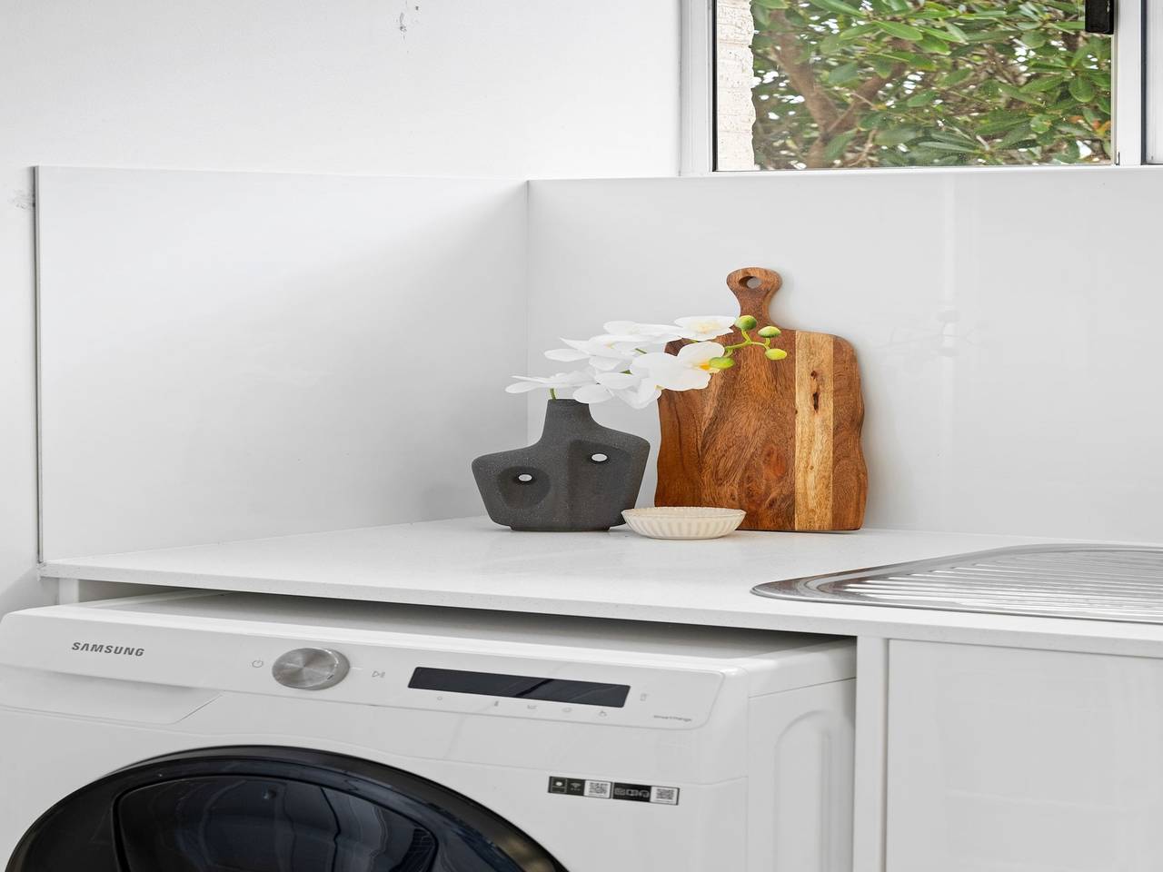 Entire apartment, Chic 1-Bed Escape with Parking Bridgeman Downs in Brisbane, Queensland