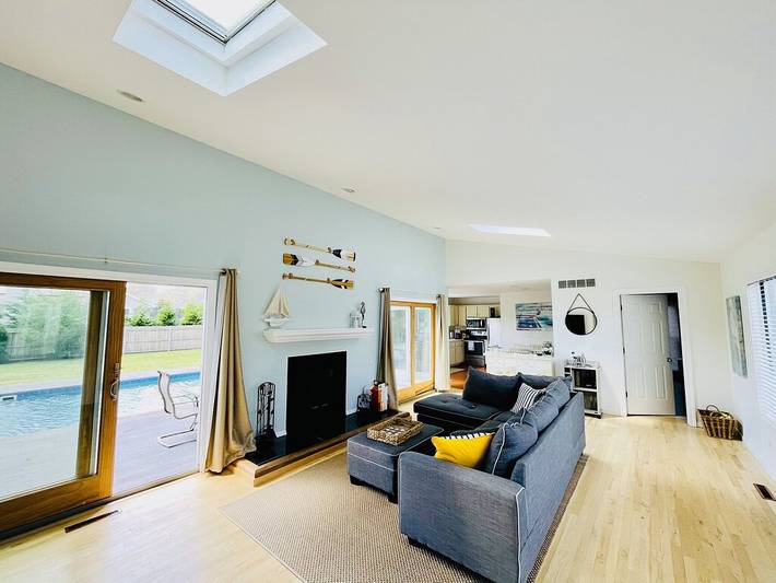 Holiday home for 8 people, with garden and terrace in The Hamptons