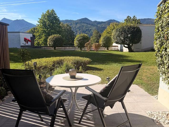 Ferienwohnung für 2 Personen, mit Terrasse und Garten sowie Ausblick am Schliersee