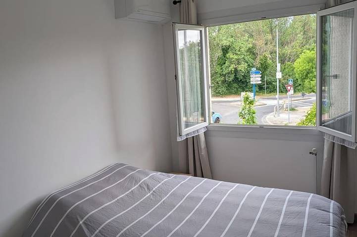 Apartamento entero, 4-bedroom apartment with air conditioning, private parking, and a garden in Saint-Jean-de-Védas, Costa mediterránea (Francia)